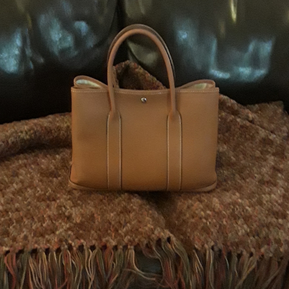Hermes style bag.
